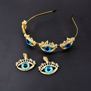 "ICU" Jewellery Set: make yourself irresistible while protective eyes keep a close watch on what is happening around you.